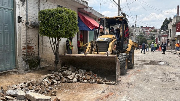 Rehabilitan vialidades en San Jerónimo Caleras