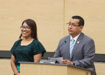 Presentan iniciativa para reducir el abandono animal