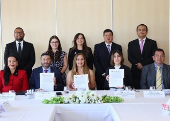 Combaten violencia política contra mujeres