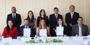 Combaten violencia política contra mujeres
