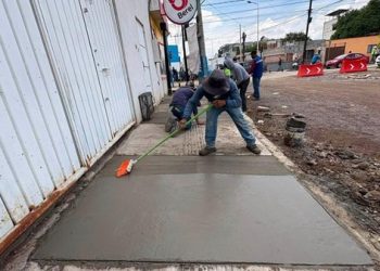 Supervisan trabajos de rehabilitación vial en San Felipe Hueyotlipan
