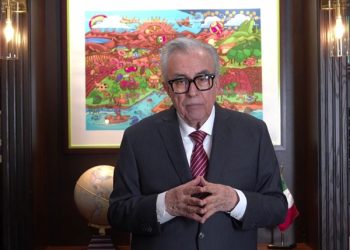 Deja Rocha Moya otra vez el gobierno de Sinaloa