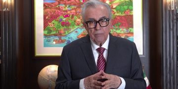 Deja Rocha Moya otra vez el gobierno de Sinaloa