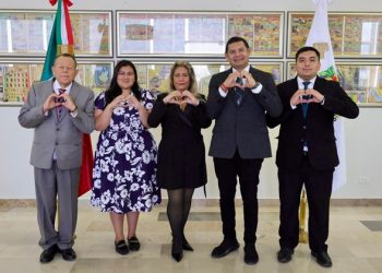 Amplía Puebla red de apoyo a migrantes en EU