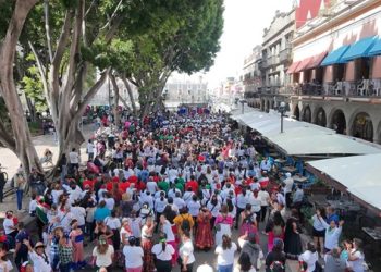 Celebra Ayuntamiento fiestas patrias con activación física