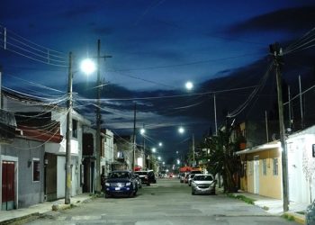 Moderniza Ayuntamiento de Puebla 77 luminarias en dos colonias