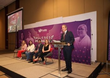 Orientan a mil 470 jóvenes sobre violencia digital