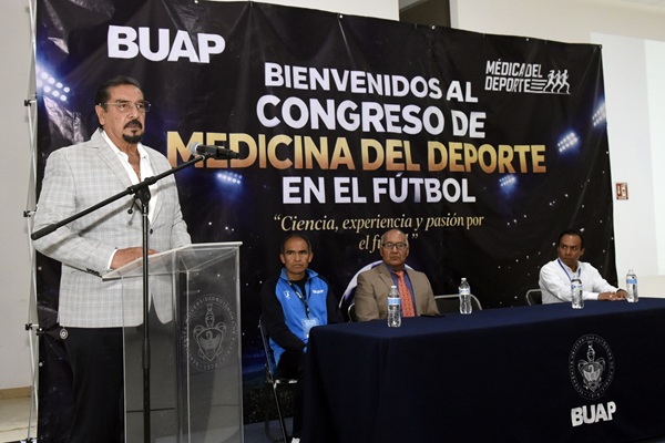 Impulsa BUAP medicina deportiva en el fútbol