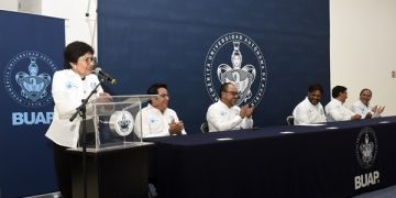 Presenta BUAP microcredenciales para su personal