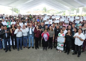 Impulsa Armenta apoyos para el campo poblano en la Sierra Norte