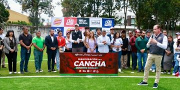 Rehabilitan cancha de futbol en Xonaca II