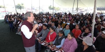 Entrega Ayuntamiento de Puebla 400 apoyos a productores