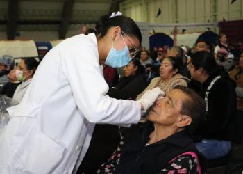 Realizan mil cirugías oculares gratis en Puebla