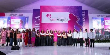 Promueve Lupita Cuautle liderazgo femenino