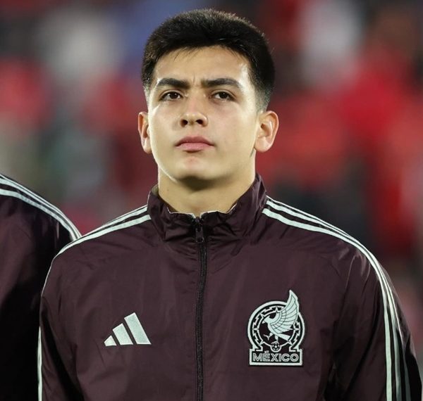 Apunta Gilberto Mora al dorsal 10 del Tricolor