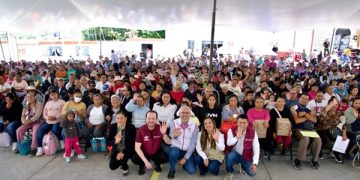 Entregan 4 mil 200 despensas en Santo Tomás Chautla