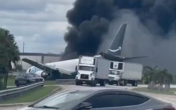 Deja cinco muertos un avión de Amazon en Miami