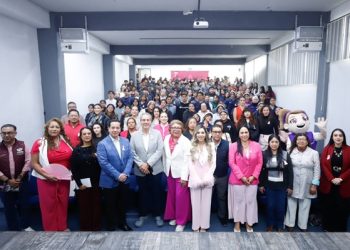 Promueve Ayuntamiento detección oportuna del cáncer de mama