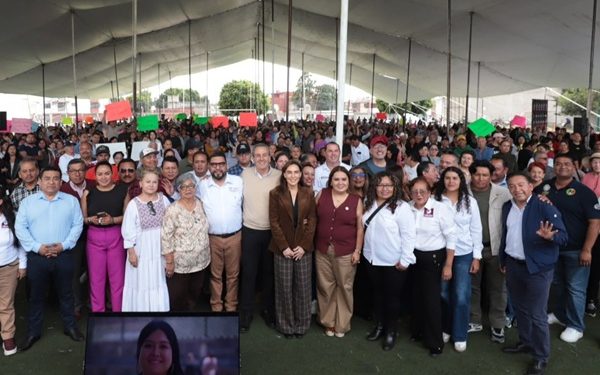 Rehabilitan calles y alumbrado en San JerónimoCaleras