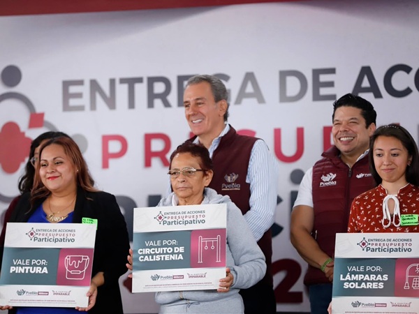 Entrega Chedraui apoyos para 14 zonas de Puebla