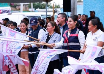 Mejora Lupita Cuautle vialidades en Tonantzintla y Cacalotepec