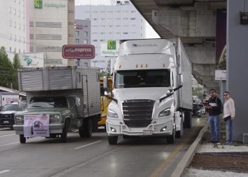 Transportistas presionan este lunes por seguridad en carreteras