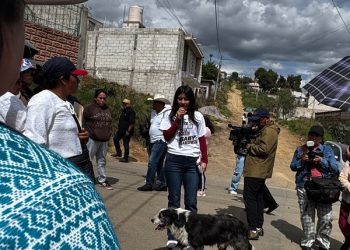 Promueve ‘La Bonita’ Sánchez su pelea en Puebla