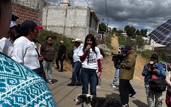 Promueve ‘La Bonita’ Sánchez su pelea en Puebla