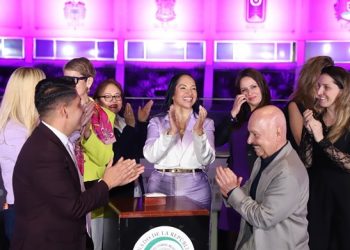 Pide Liz Sánchez atención digna a la menopausia
