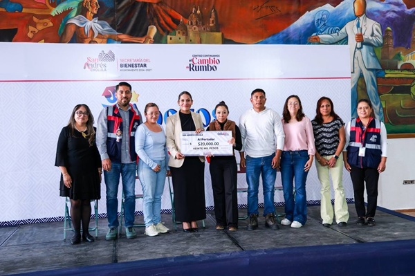Destinan apoyos a 34 escuelas de San Andrés Cholula